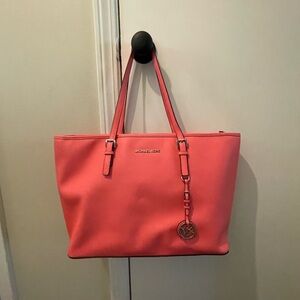Michael Kors tote